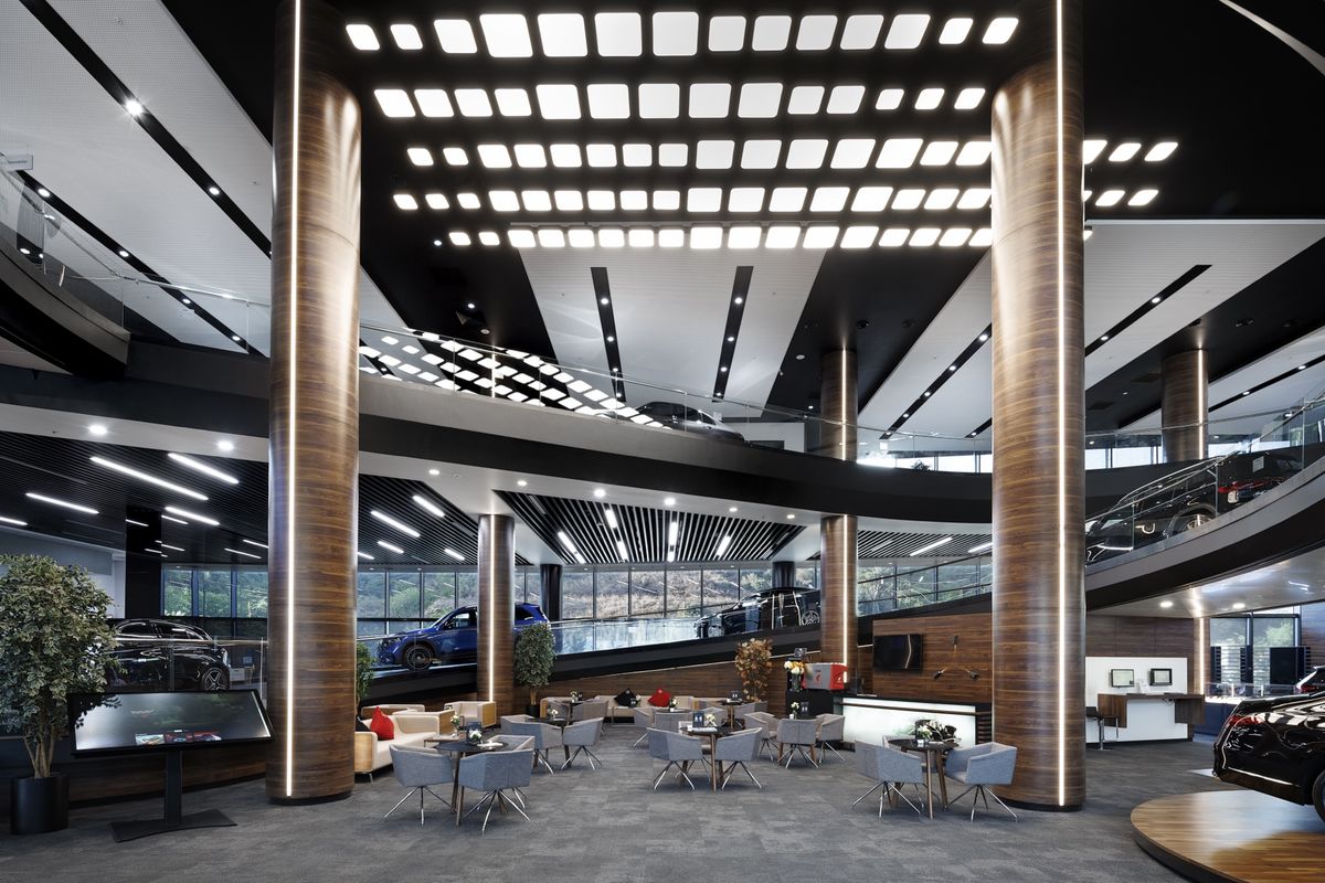 Mercedes-Benz Gelecek Otomotiv showroom iç mekân, Furkan Uyan